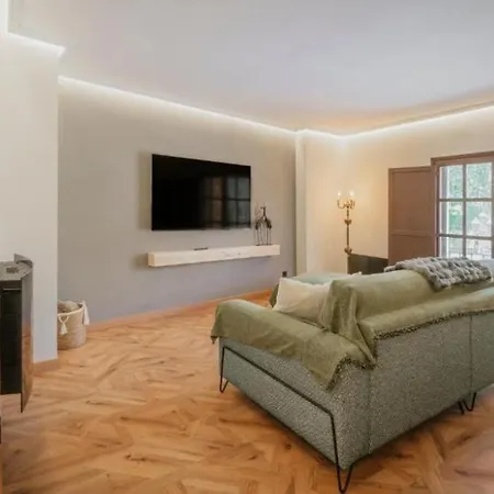 Centro Real Consulado 1787 * Burgo